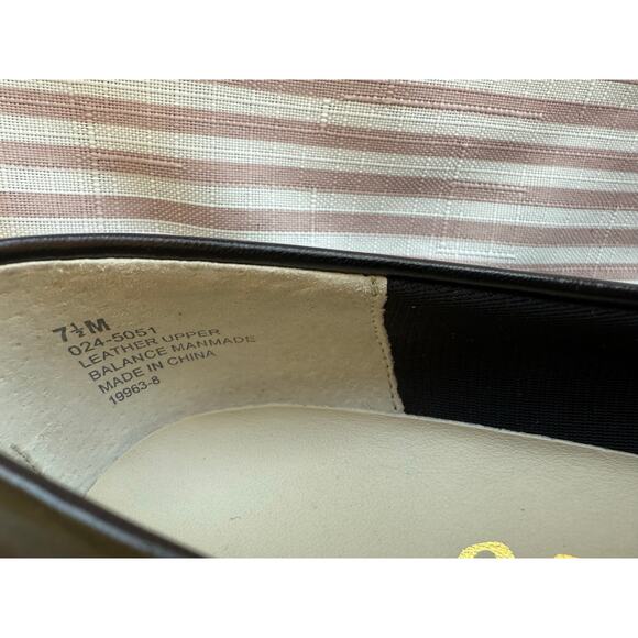 Women's So Soft 925 Olivia Black Slip on Pumps Low Heel Comfort size 7.5 - Picture 2 of 6